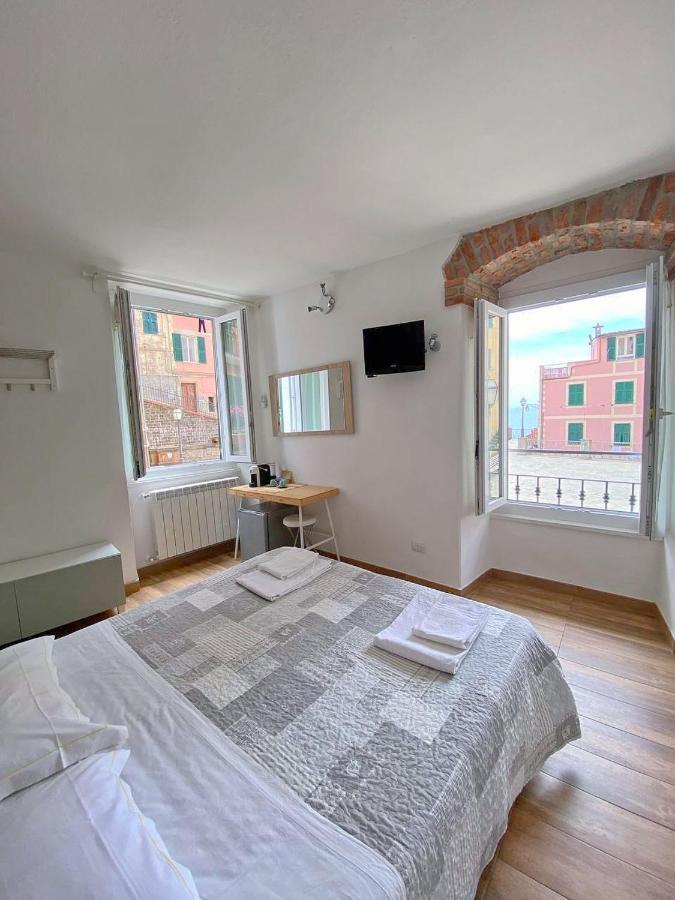 Double Room "Malvasia" - Casedirio Riomaggiore Exteriör bild